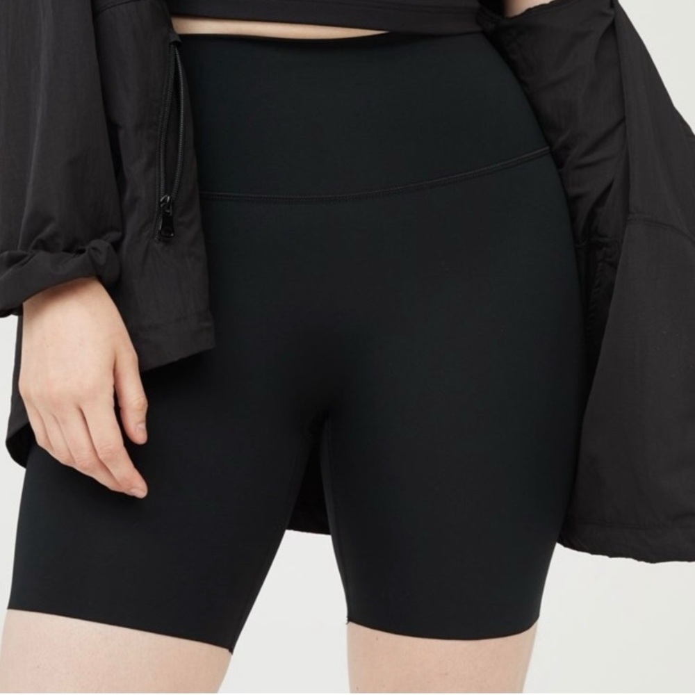 Offline by Aerie goals bike shorts hi-rise 7” - Picture 4 of 6